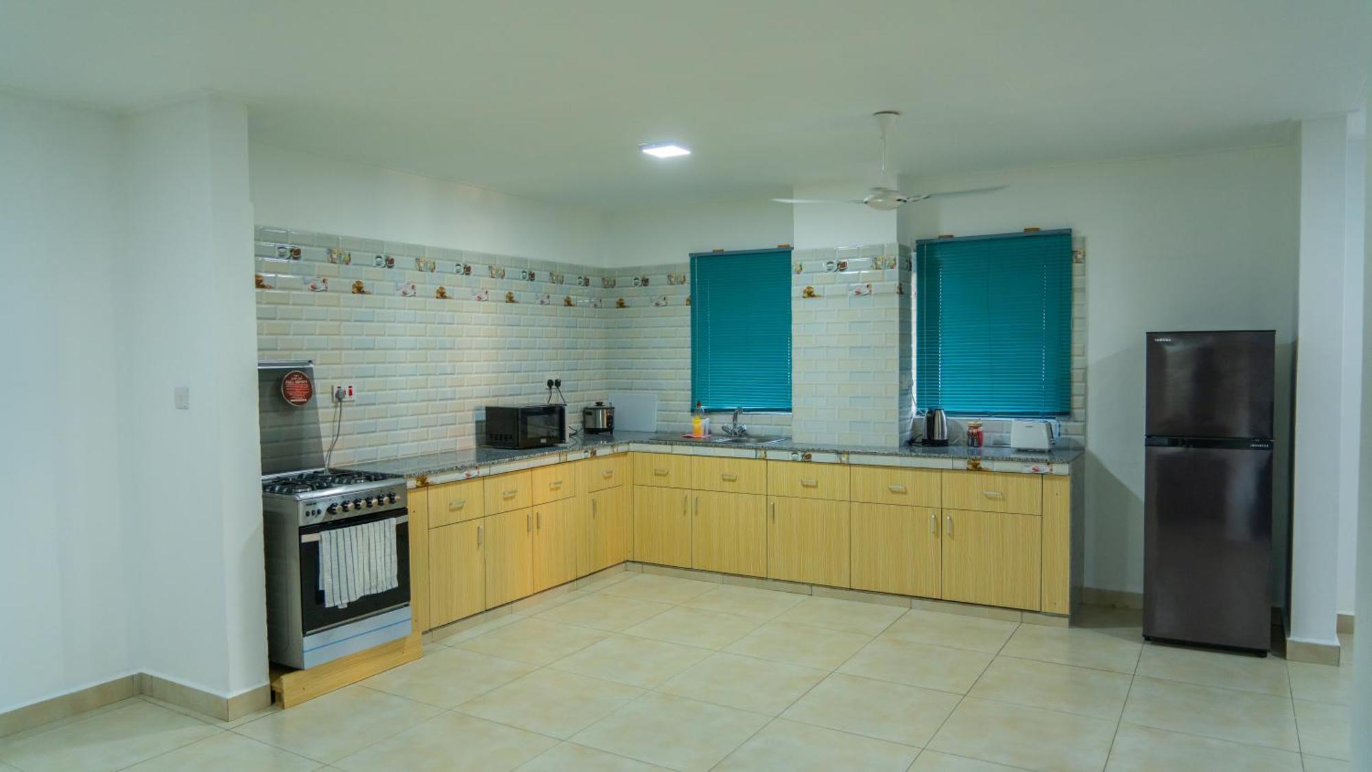 E&E Self Catering Hotel Beau Vallon  Bagian luar foto